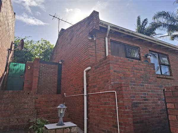2 Bedroom Townhouse 2 Bedroom Townhouse
