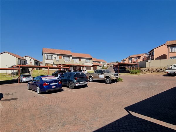 2 Bedroom Townhouse 2 Bedroom Townhouse