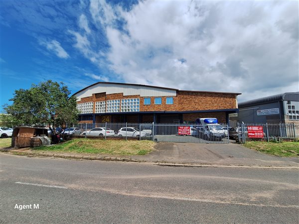 160 m² Industrial space 160 m² Industrial space