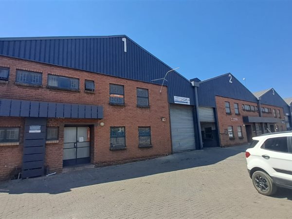 319  m² Industrial space