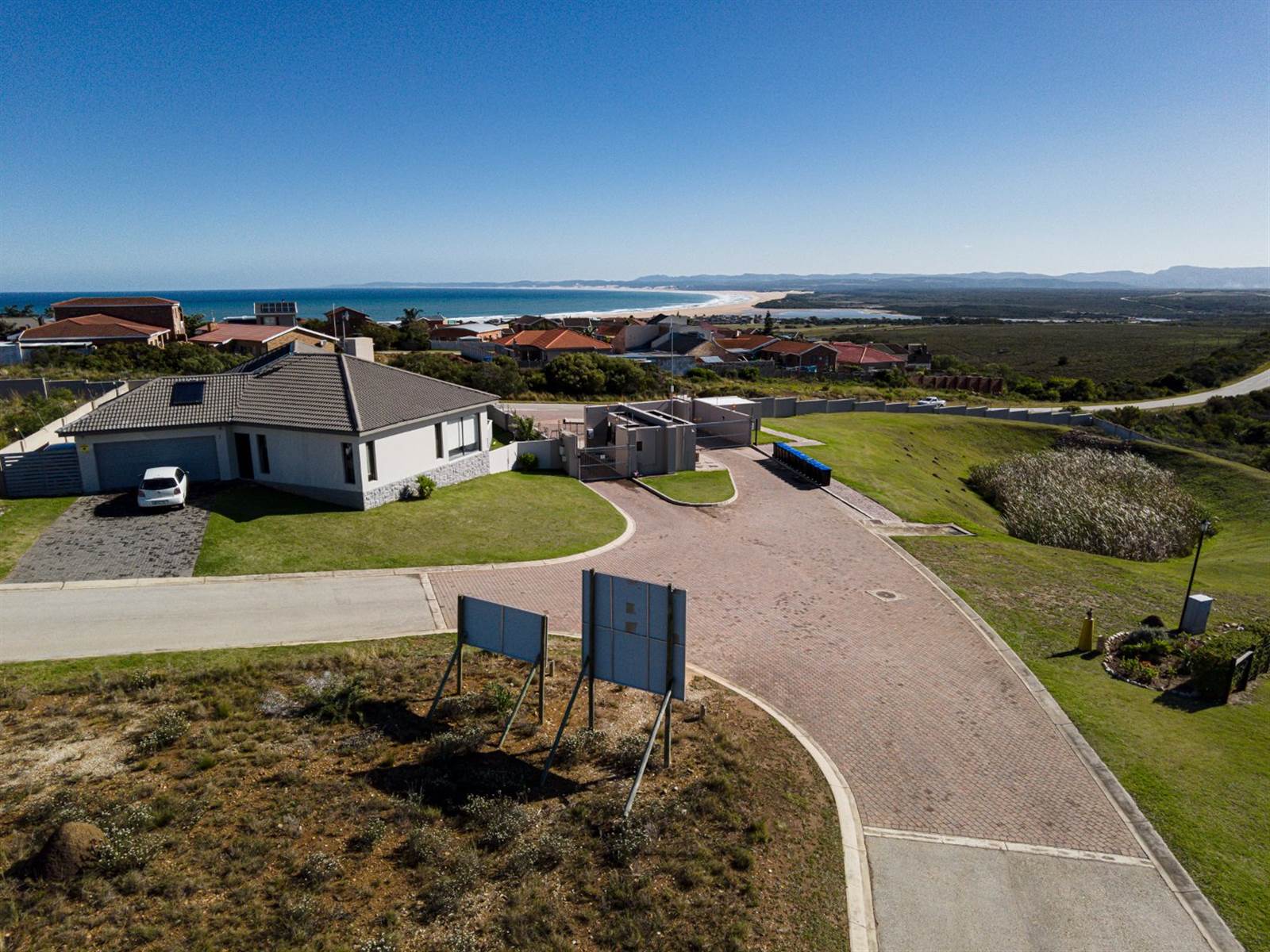 889 m² Land available in Jeffreys Bay photo number 12