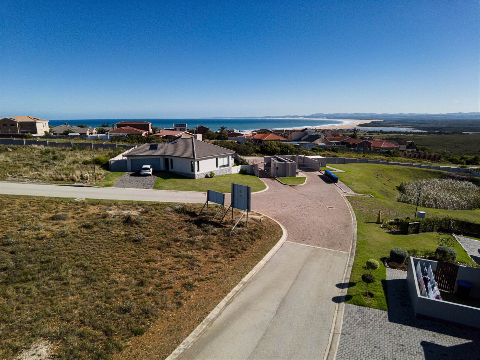 889 m² Land available in Jeffreys Bay photo number 11