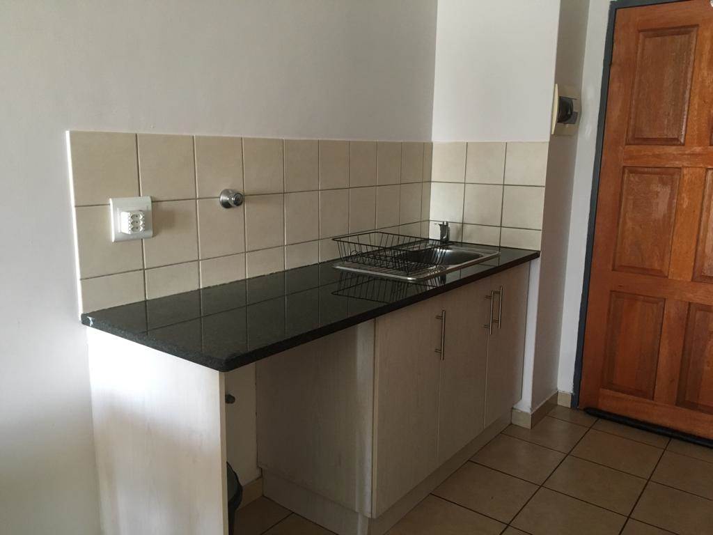 2 Bed Apartment in Noordwyk photo number 3