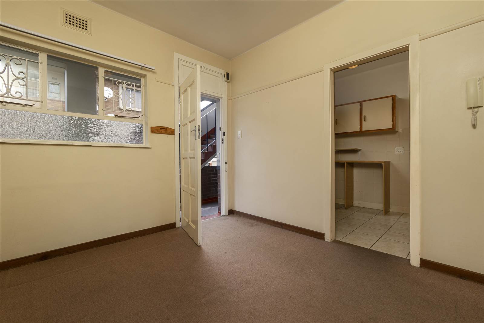 1.5 Bed Apartment in Morningside photo number 6