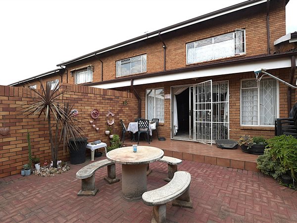 2 Bedroom Townhouse