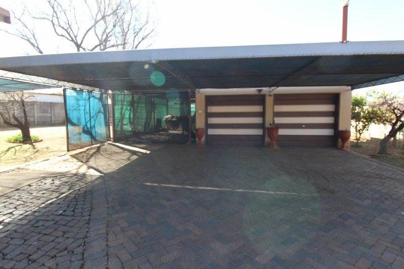 3 Bed House in Potchefstroom Central photo number 19