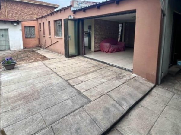 3 Bedroom House 3 Bedroom House