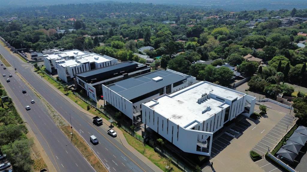 5093  m² Commercial space in Bryanston photo number 2