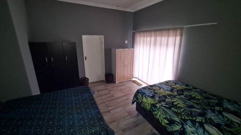 5 Bed House in Kempton Park Ext 2 photo number 9