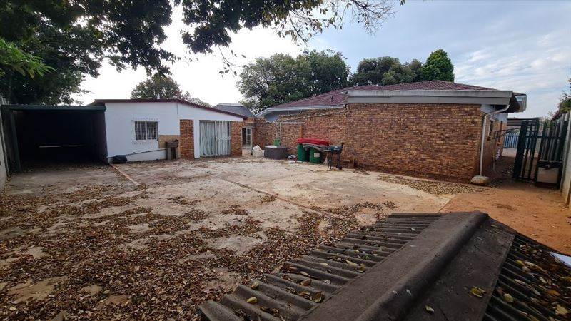 5 Bed House in Kempton Park Ext 2 photo number 25
