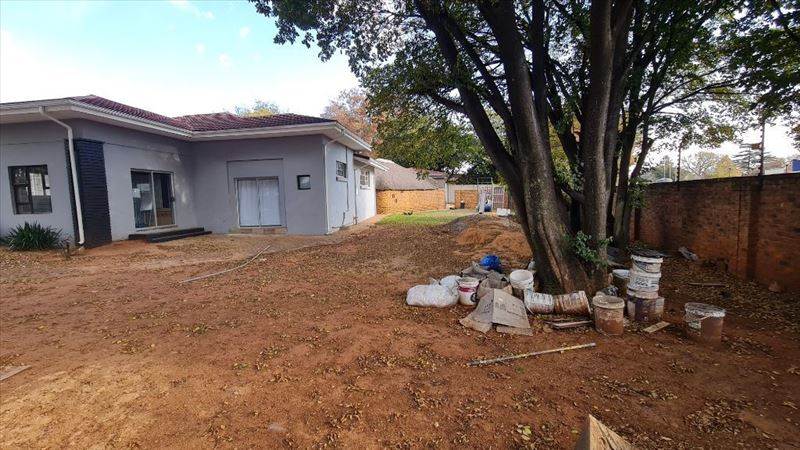 5 Bed House in Kempton Park Ext 2 photo number 4