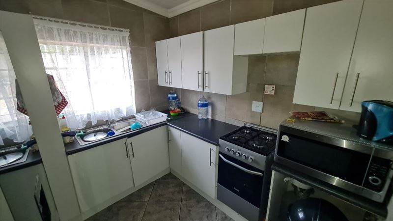5 Bed House in Kempton Park Ext 2 photo number 17