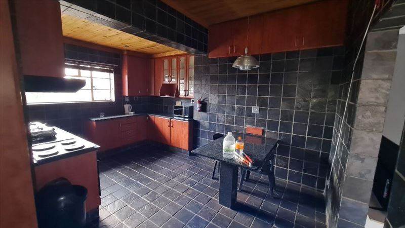 5 Bed House in Kempton Park Ext 2 photo number 7
