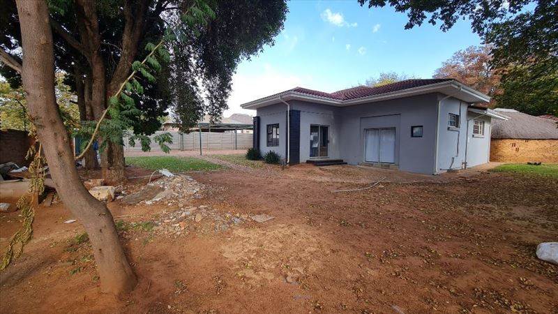 5 Bed House in Kempton Park Ext 2 photo number 24