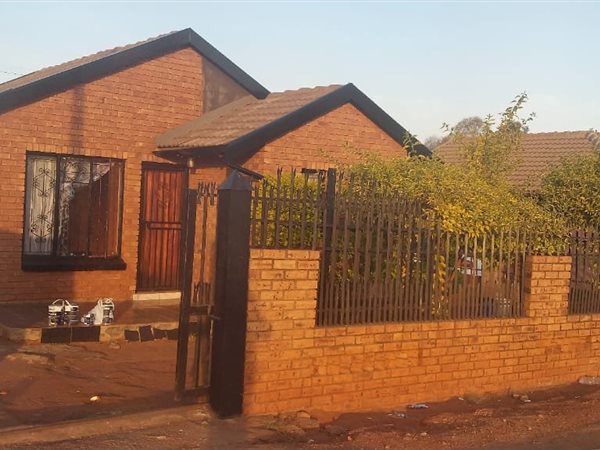 2 Bedroom House 2 Bedroom House