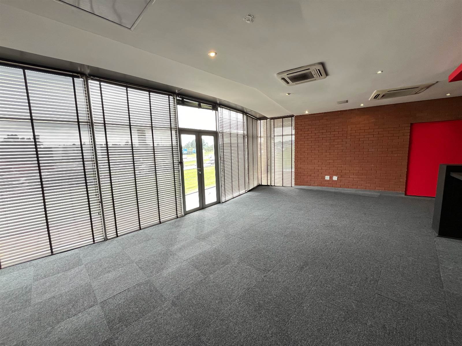 463  m² Commercial space in Bedfordview photo number 7