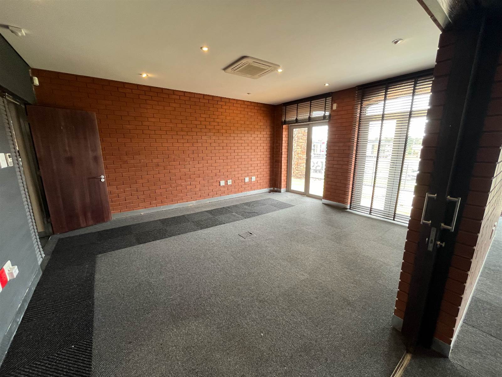 463  m² Commercial space in Bedfordview photo number 6