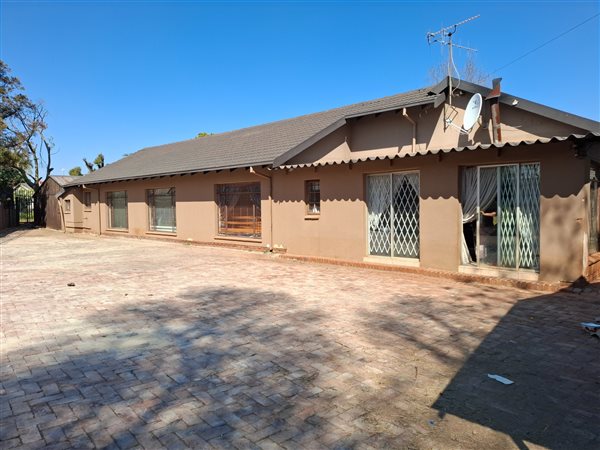 4 Bedroom House