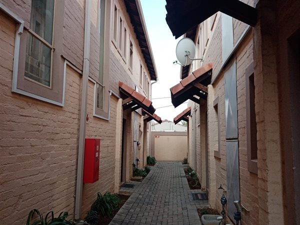 2 Bed Townhouse in Claremont