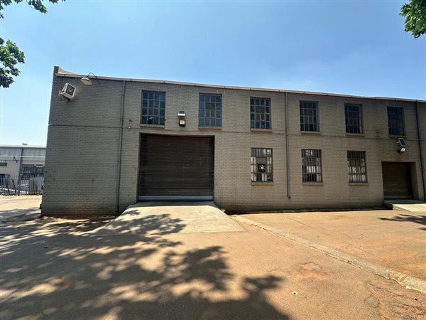 640  m² Industrial space