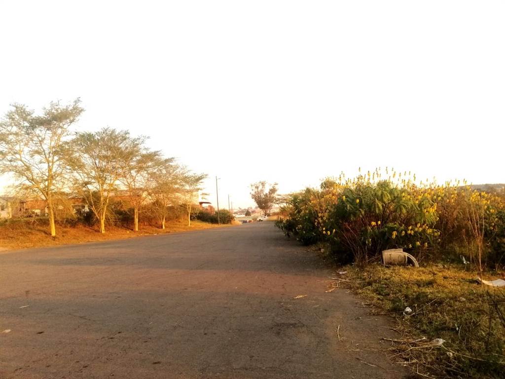 7258 m² Land available in Mkondeni photo number 1