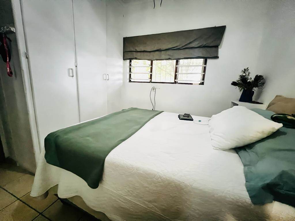 4 Bed House in Meerensee photo number 21