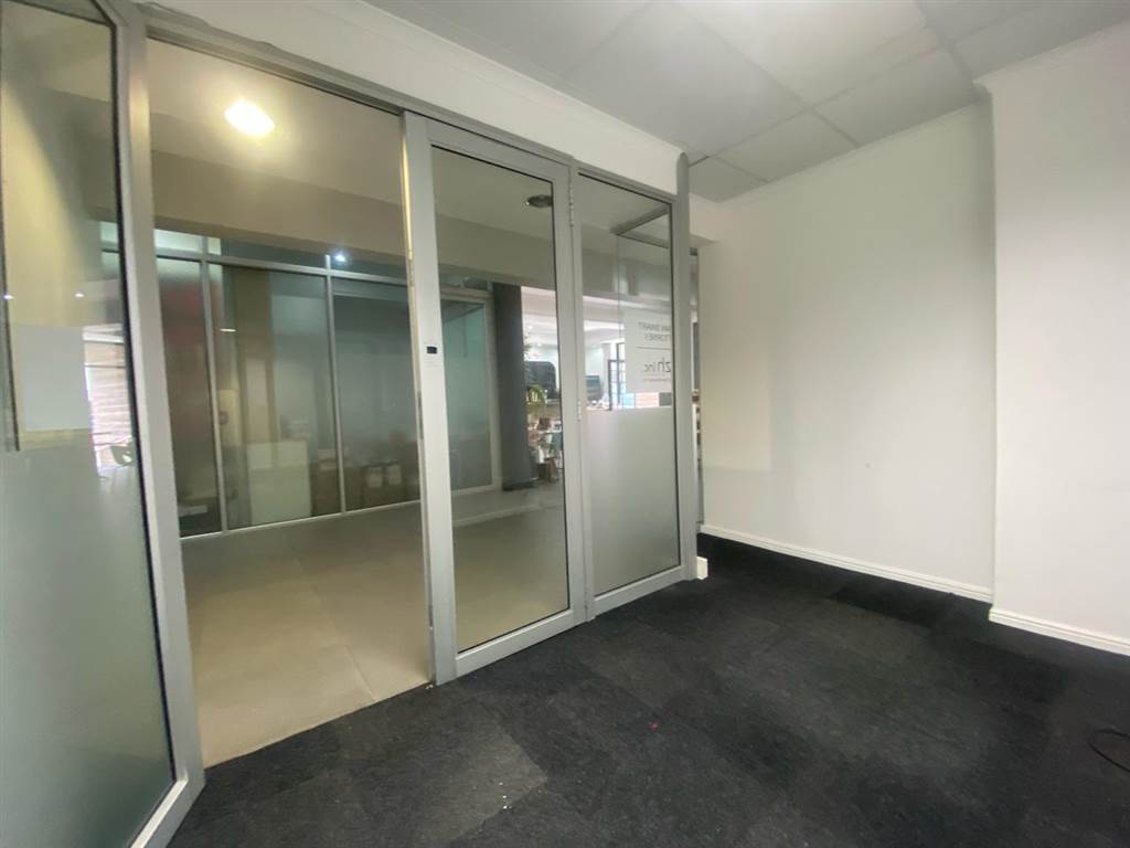 57  m² Commercial space in Milnerton Central photo number 8