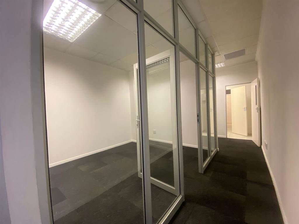 57  m² Commercial space in Milnerton Central photo number 13