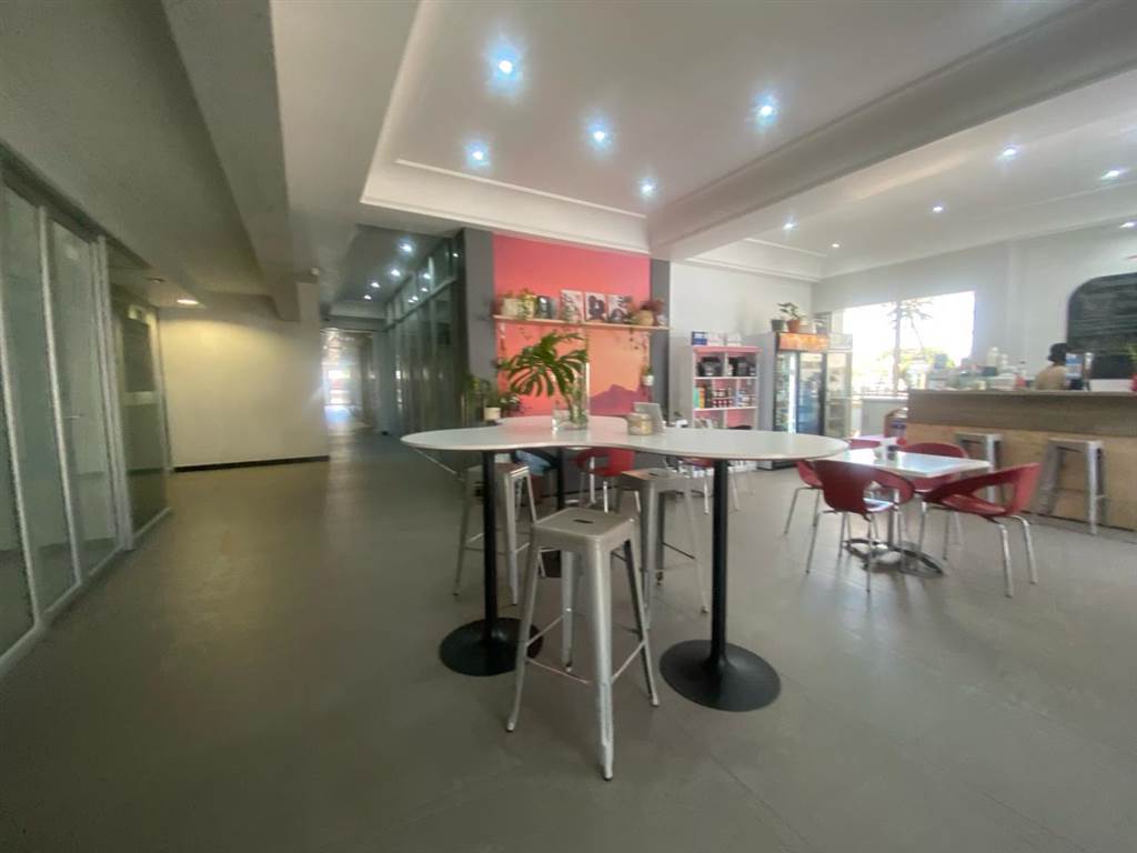 57  m² Commercial space in Milnerton Central photo number 18