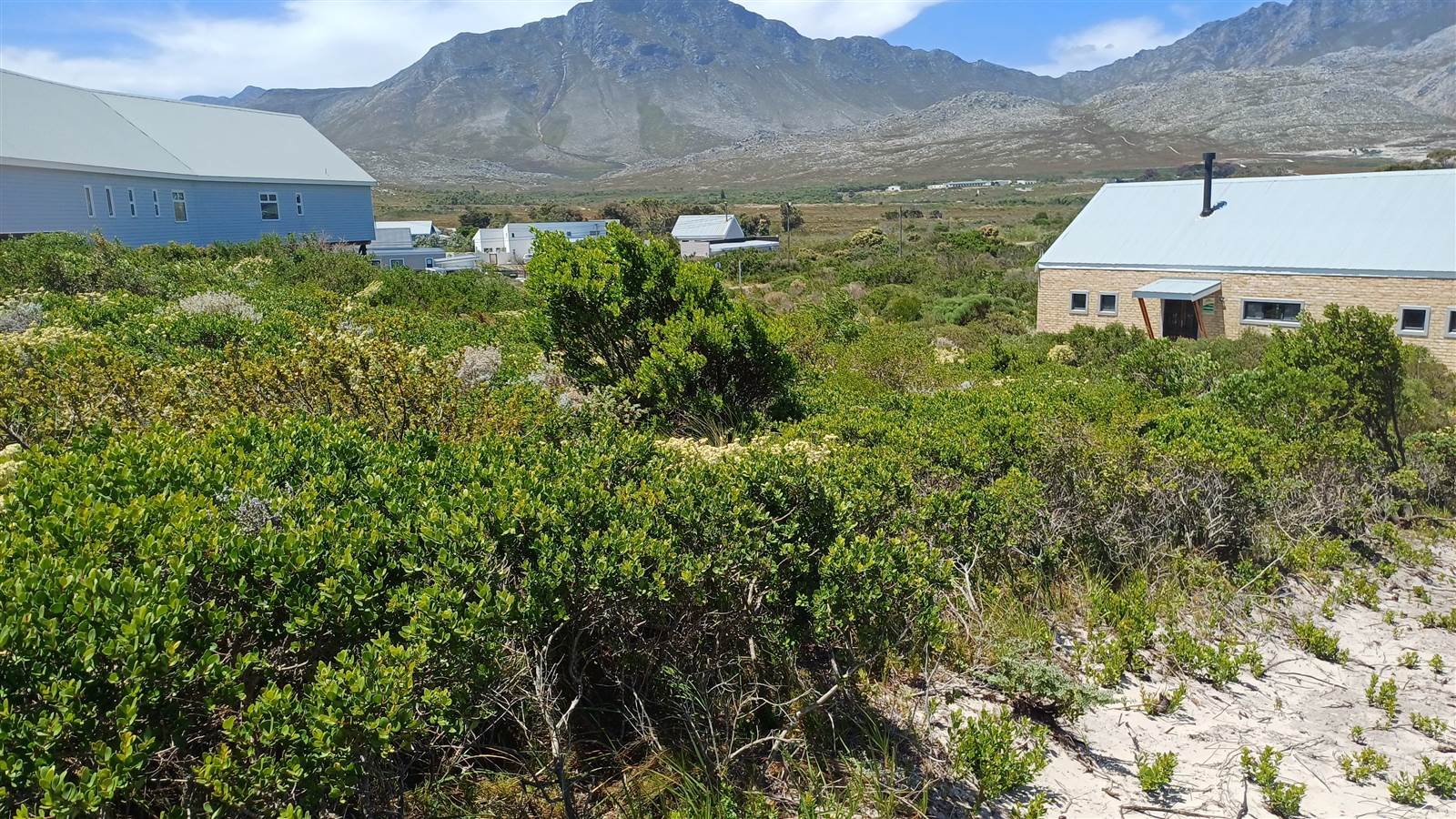 1000 m² Land available in Pringle Bay photo number 4