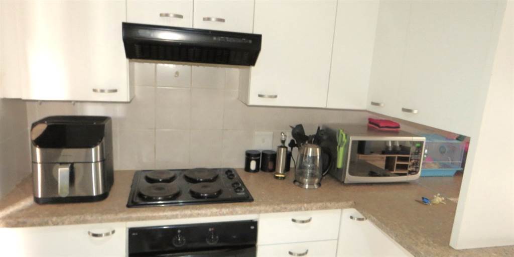 2 Bed Flat in Breaunanda photo number 5