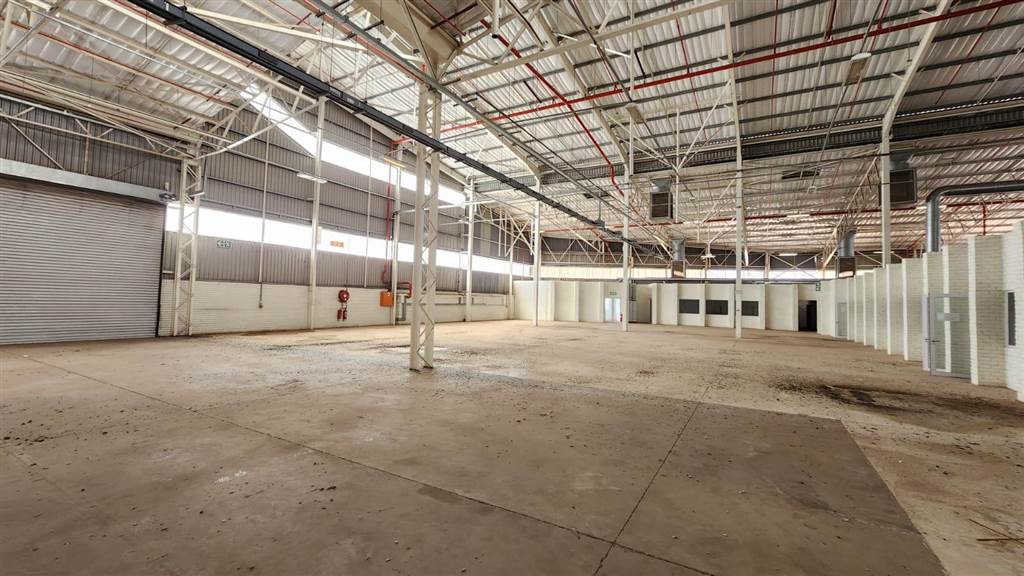 20000  m² Industrial space in Rosslyn photo number 4