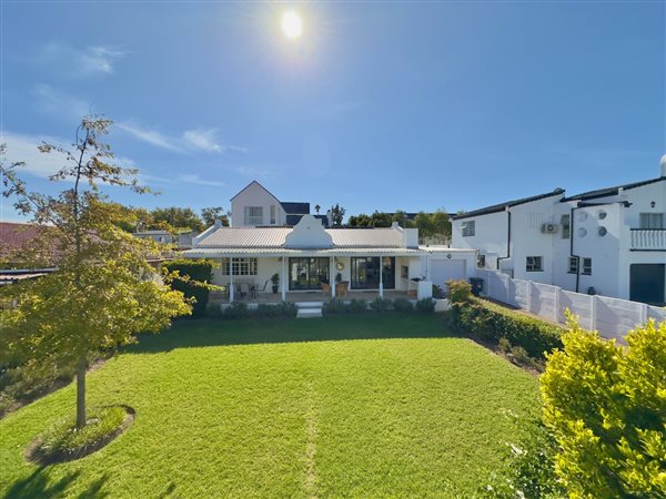 3 Bedroom House 3 Bedroom House