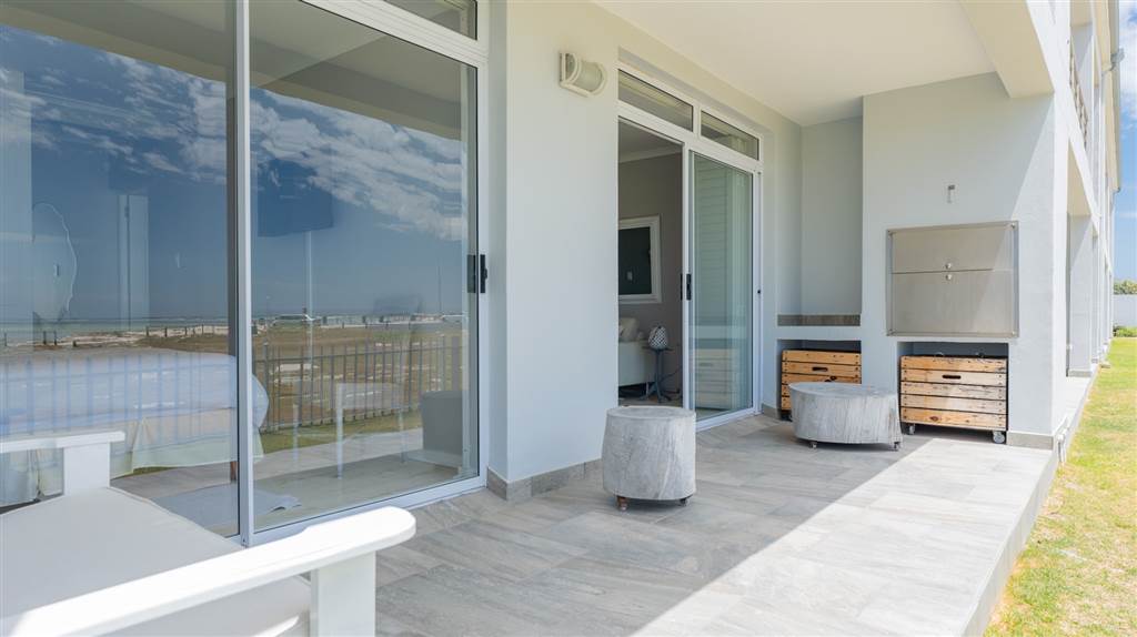 3 Bed House in Struisbaai photo number 13