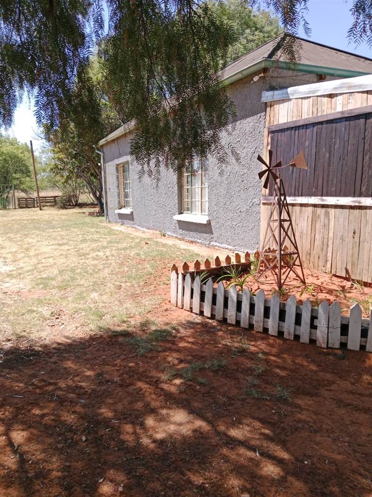 3 Bed House in Quaggafontein photo number 3