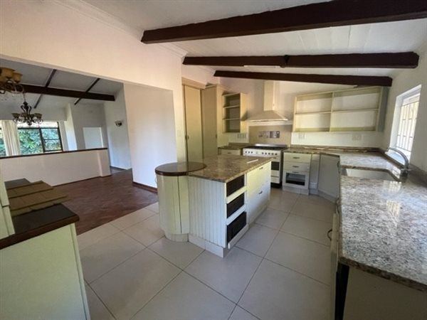 4 Bedroom House 4 Bedroom House