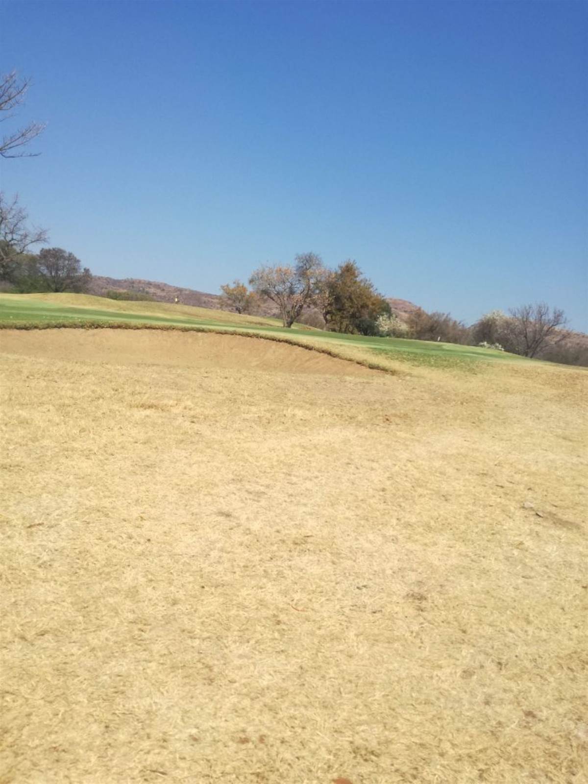 983 m² Land available in Hartbeespoort Dam photo number 4