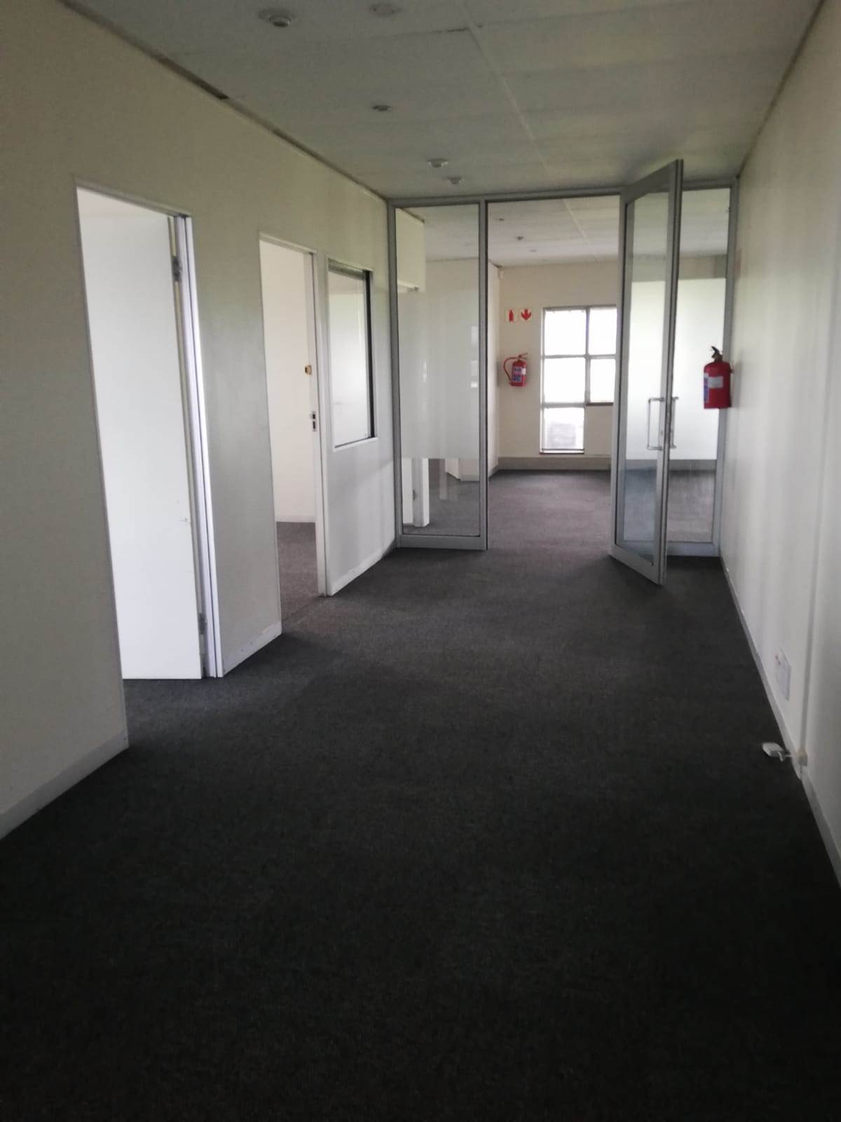 162.24  m² Office Space in Parow Central photo number 19