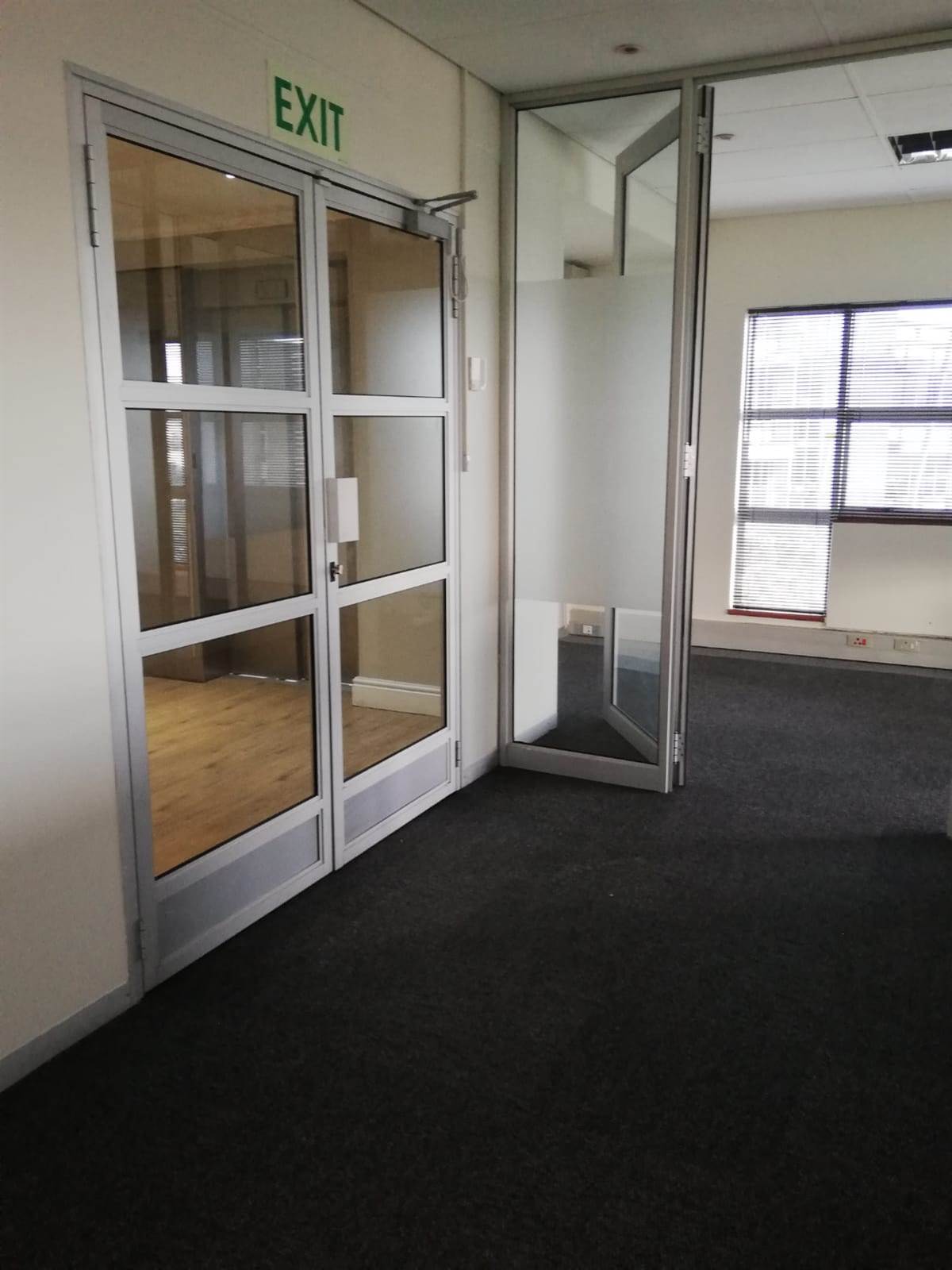 162.24  m² Office Space in Parow Central photo number 26
