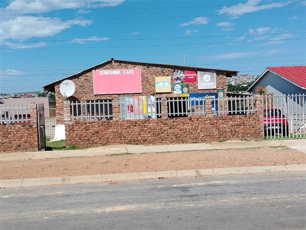 3 Bedroom House 3 Bedroom House