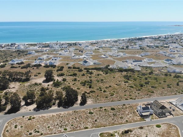 400 m² Land available in Britannia Bay