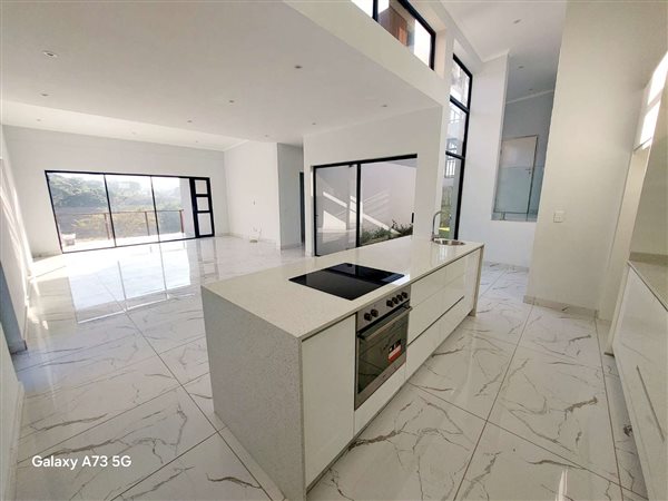 4 Bedroom House 4 Bedroom House