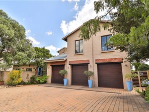 5 Bed House in Midlands Estate