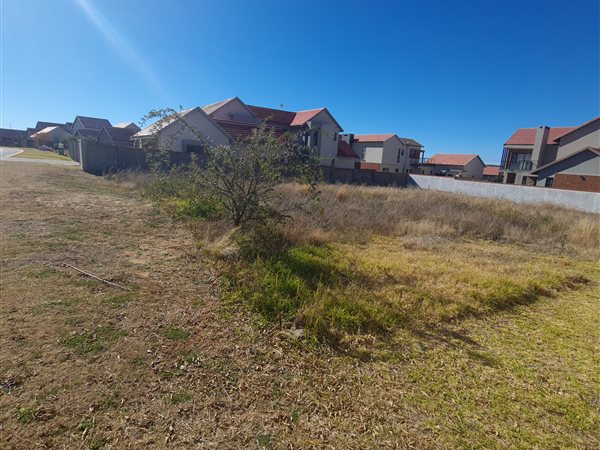 768 m² Land available in Wild Olive Estate