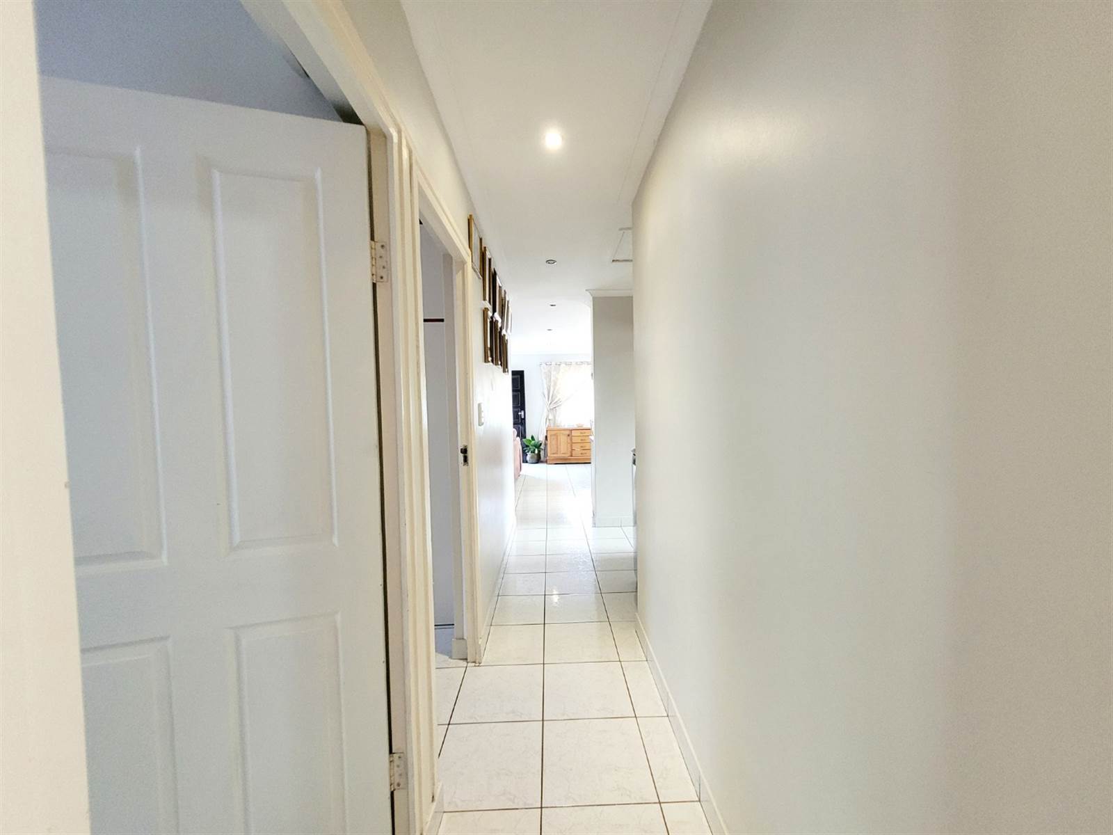 3 Bed Townhouse in Avoca photo number 22
