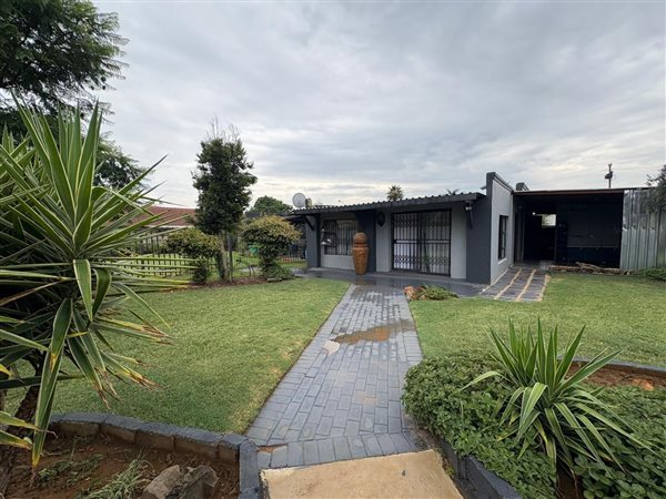 3 Bedroom House 3 Bedroom House