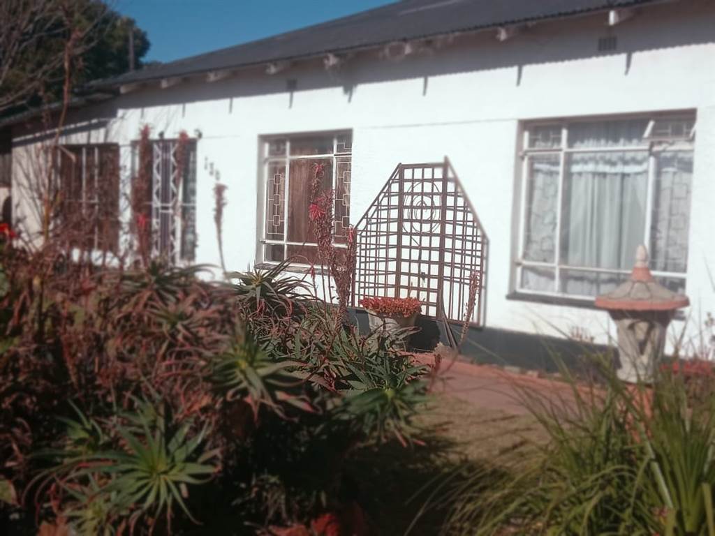 4 Bed House in Randfontein Central photo number 21