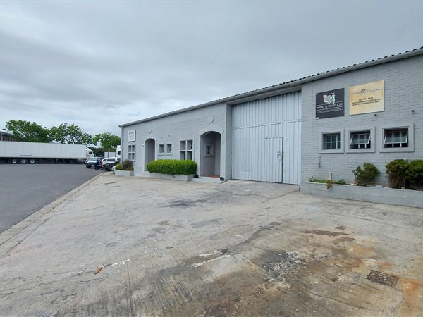 260  m² Industrial space