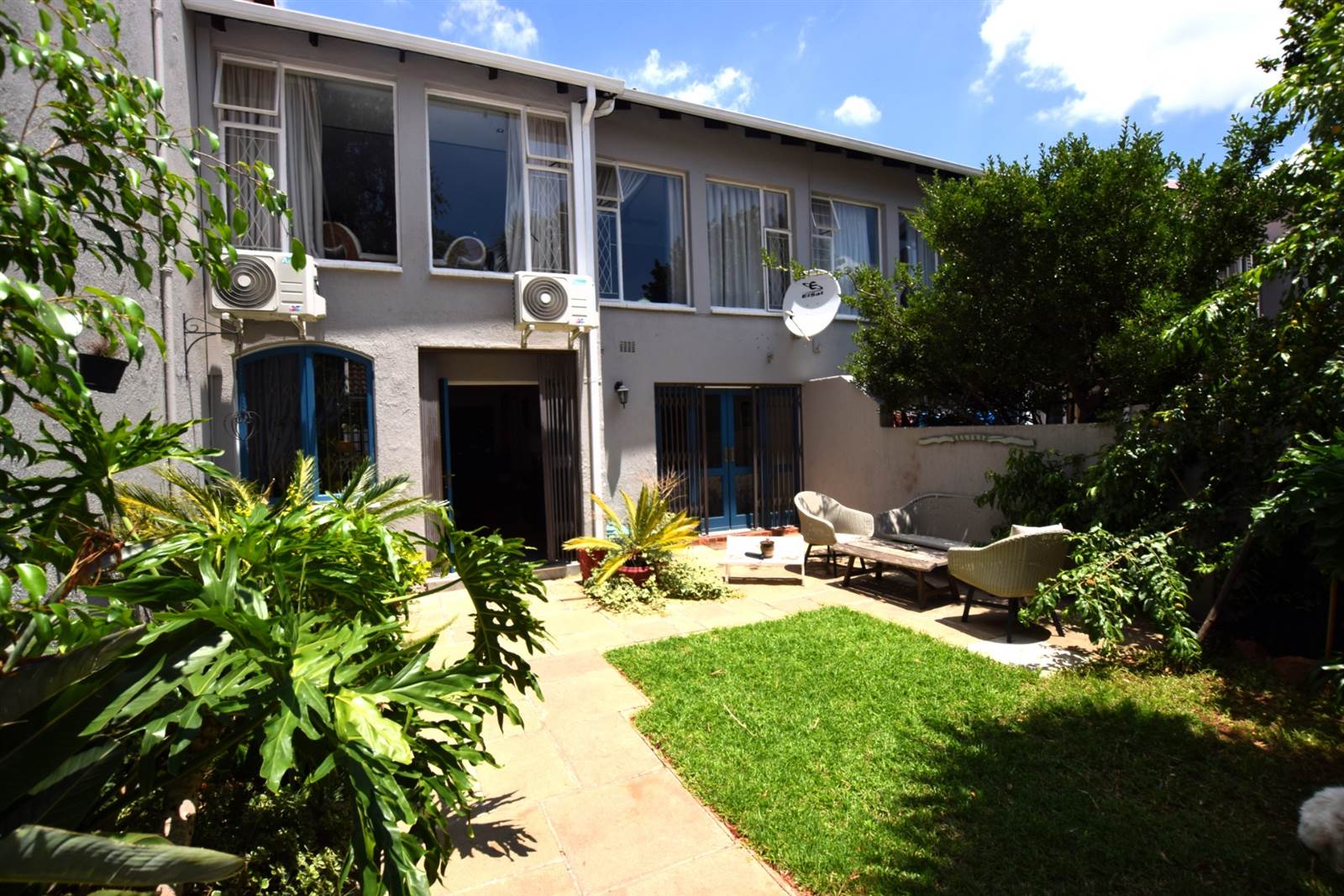 3 Bed Townhouse in Rivonia photo number 1