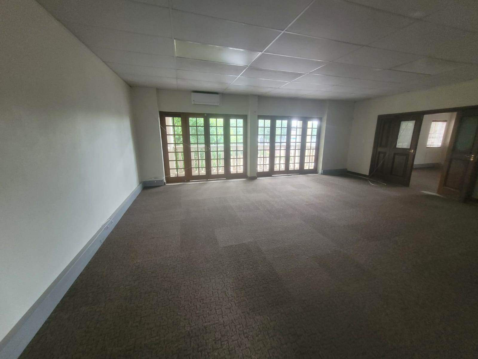 140  m² Commercial space in Kempton Park Central photo number 14
